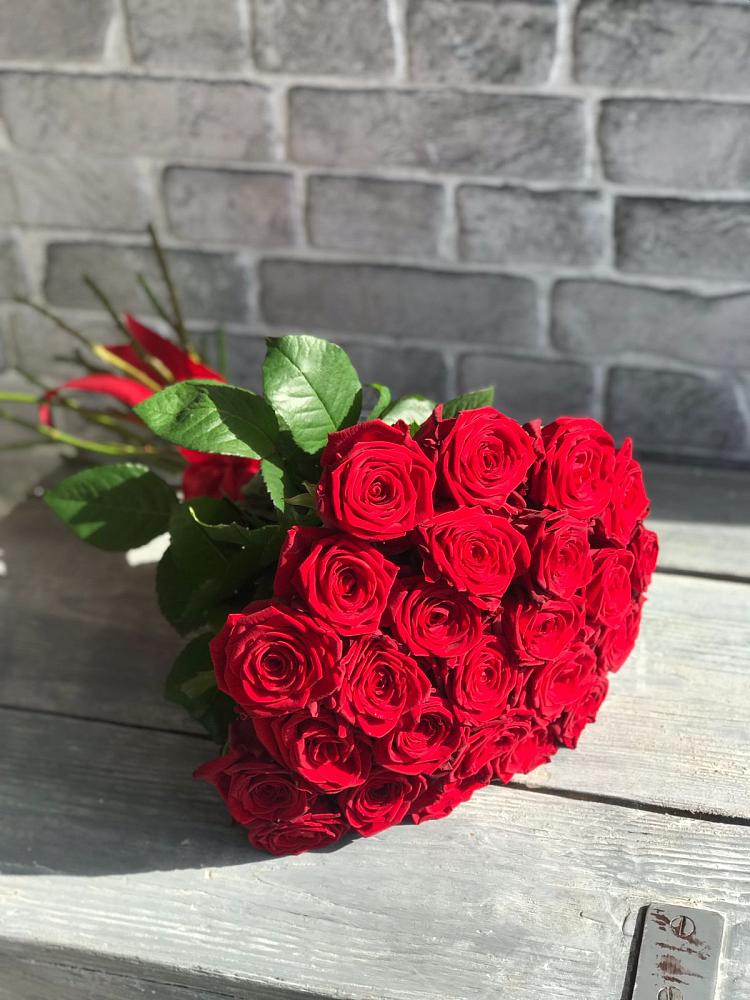 Букет Красные розы Фридом в Джалиле