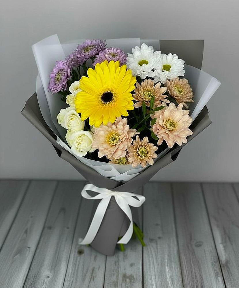 Букет цветов из: Розы, Герберы и Хризантемы в Джалиле