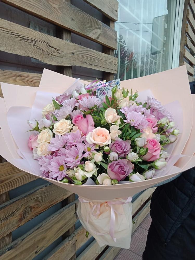 Букет цветов из: Розы и Хризантемы в Джалиле