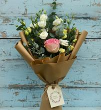 Букет цветов из:  Розы и Лизиантусы в Джалиле