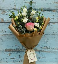 Букет цветов из:  Розы и Лизиантусы в Джалиле