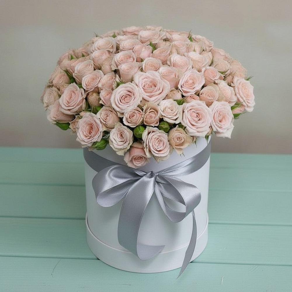 Цветочная композиция из Розы в шляпной коробке в Джалиле